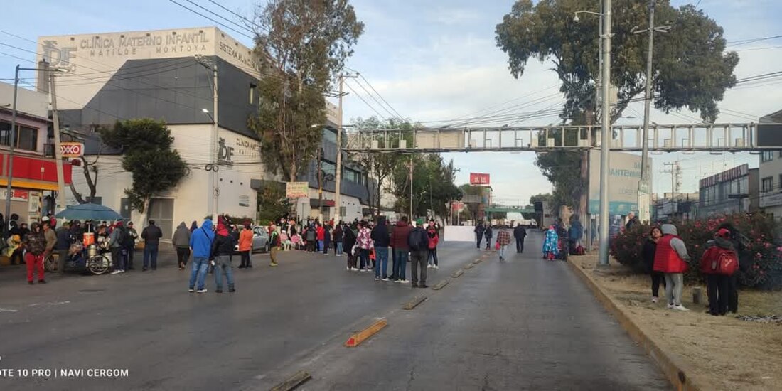 Bloqueos en Ecatepec cumplen más de 24 horas; el caos vial crece