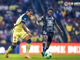 Roger Martínez y Avilés Hurtado durante la semifinal de ida entre América y Pachuca en el Estadio Azteca.