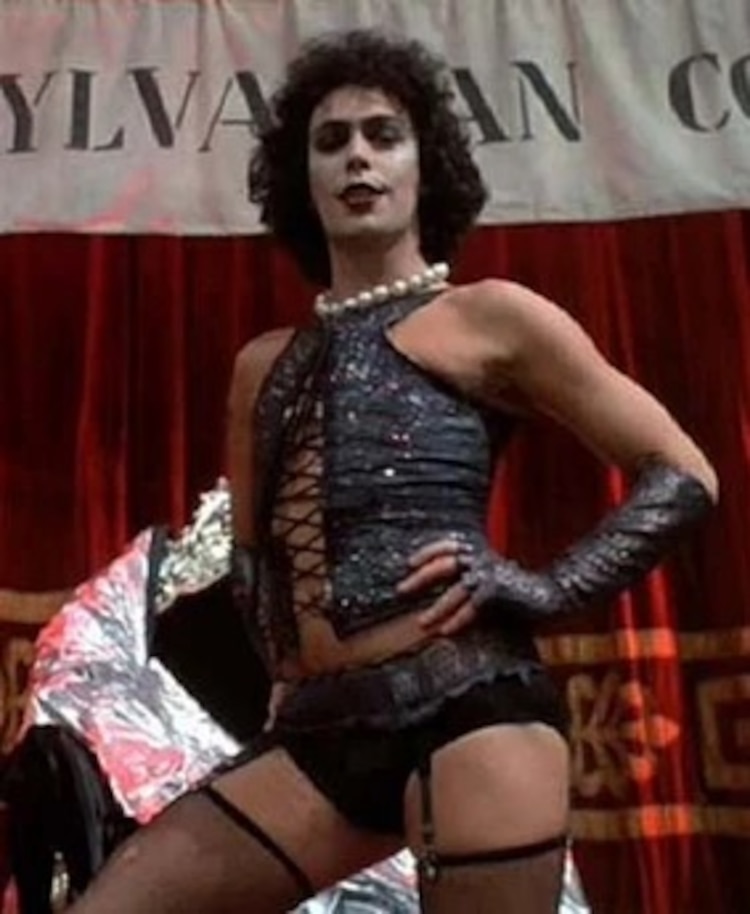 Tim Curry dio vida a Dr Frank N'Furter en El show de horror de rocky