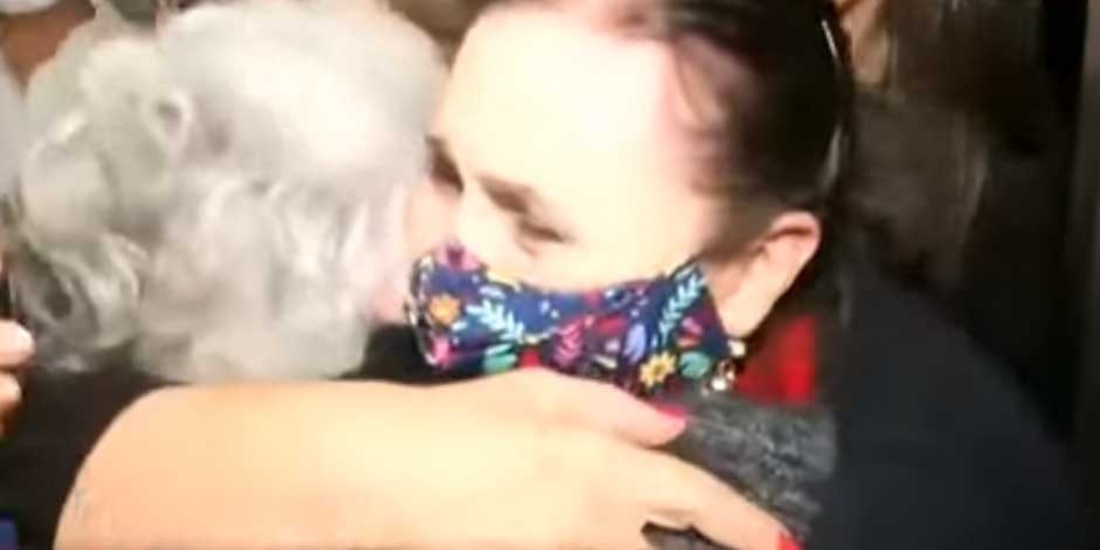 Rosario Robles sale de Santa Martha Actatitla