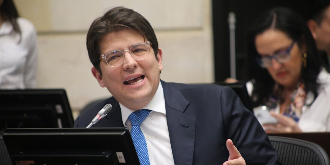 Miguel Uribe Turbay, senador y precandidato presidencial de Colombia por el Centro Democrático.