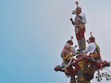 Voladores de Papantla, durante la ceremonia sagrada.