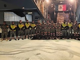 Elementos del Ejército mexicano responsables del envío de ayuda a Colombia, ayer.