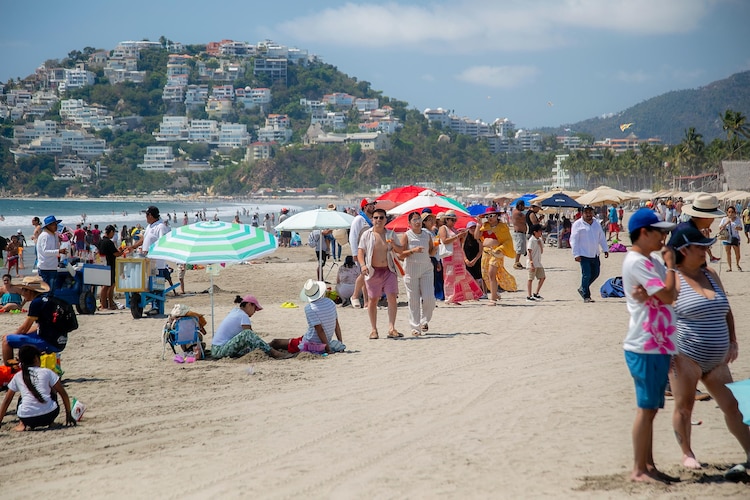 Prestadores turísticos de Guerrero reportan una sólida derrama económica y se preparan para la Semana de Pascua.