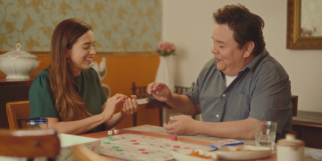 ANA GONZÁLEZ Bello y Tío Rober, en un fotograma de su más reciente película.