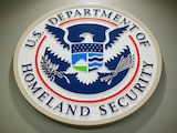 Logotipo del Departamento de Seguridad Nacional, en fotografía de archivo.