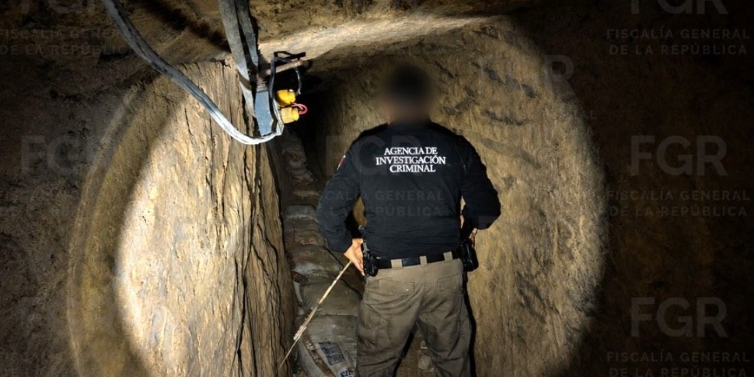 Aseguran túnel usado para huachicol en Nuevo León.