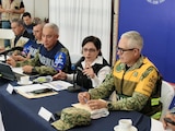 Al centro, Laura Velázquez, titular de la CNPC.