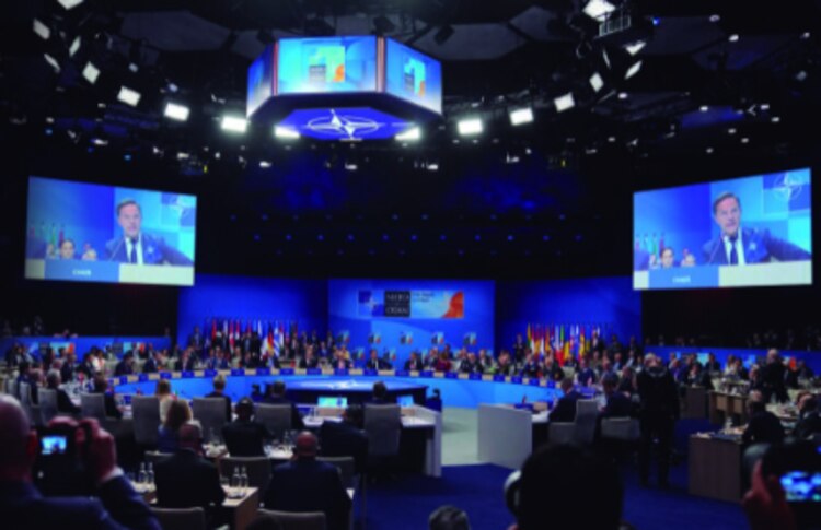 El secretario general de la OTAN, Mark Rutte, en reunión plenaria del Consejo del Atlántico Norte, ayer.