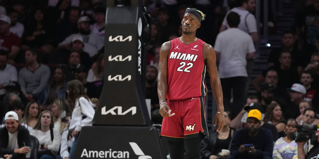 El alero en su último partido con el Heat de Miami, antes de ser suspendido.