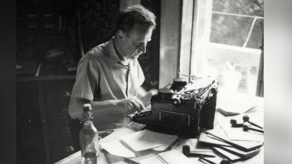 Georges Simenon (1903-1989).