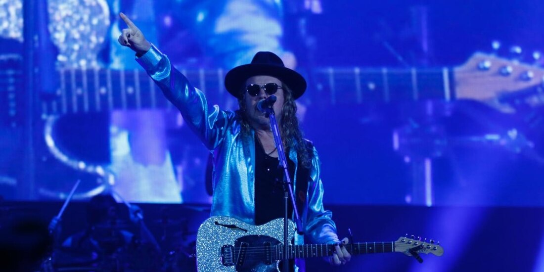 Maná cierra su gira y arremete otra vez contra Bad Bunny.