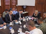 Maru Campos en la reunión con otras autoridades.