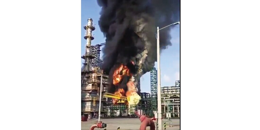 Explosión en la refinería Dos Bocas, el pasado 9 de marzo.