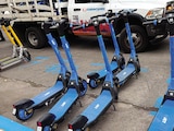 La alcaldía Cuauhtémoc retira scooters eléctricos, el 19 de agosto pasado.