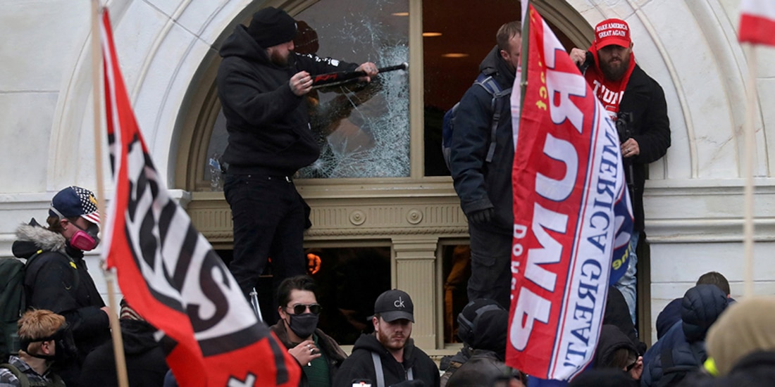 Simpatizantes de Trump ingresaron por la fuerza al recinto el pasado 6 de enero.