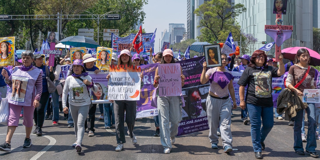 Marcha por el Día Internacional de la Mujer en la Ciudad de México, el 8 de marzo de 2026.