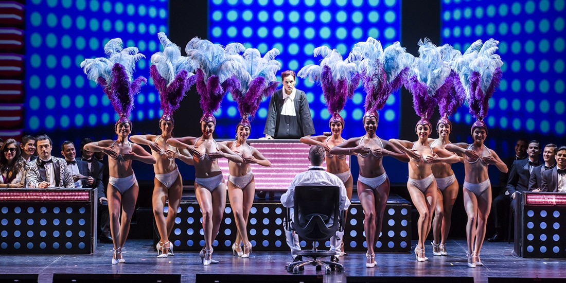 Parte del montaje durante una función
en el Teatro Colón