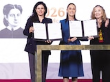 Claudia Sheinbaum firma iniciativa de ley contra el feminicidio
