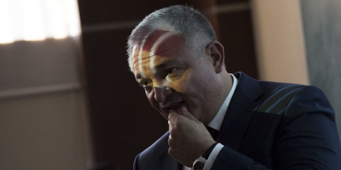 Las pruebas, que incluyen fotografías, documentos financieros y grabaciones.,