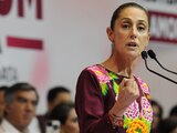 Se informó que la candidata presidencial aperturará la sesión.