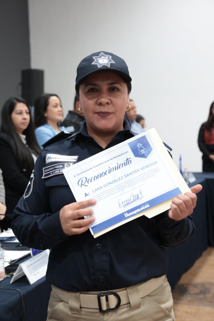 Huixquilucan refrenda su compromiso con la seguridad; 100% de sus elementos cuentan con el Certificado Único Policial (CUP).