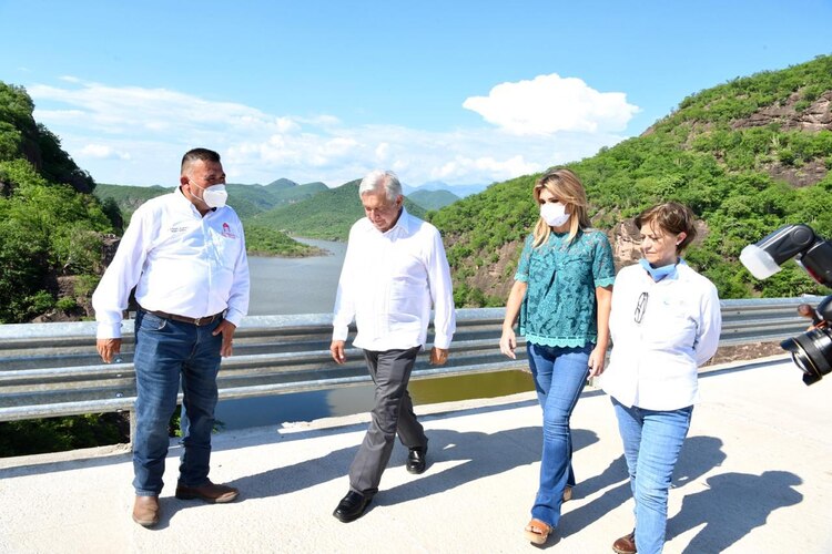 El Presidente de México, Andrés Manuel López Obrador y la gobernadora Claudia Pavlovich inauguran Presa Bicentenario Los Pilares en Sonora.