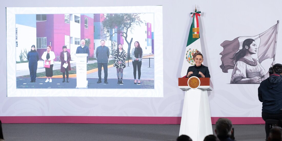 Enlace desde Palacio Nacional hasta Michoacán.