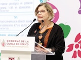 La secretaria de Salud local, Nadine Gasman, ayer, durante la conferencia en el Palacio de Ayuntamiento.