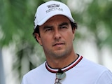Checo Pérez en una carrera de la F1 con Cadillac