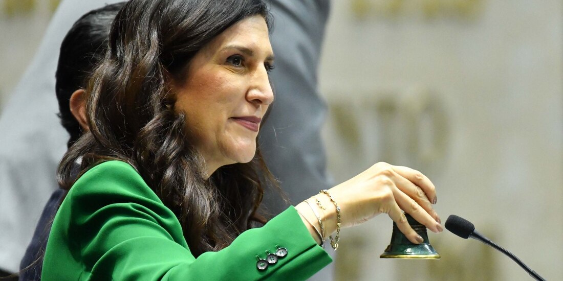 Kenia López Rabadán, presidenta de la mesa directiva de la Cámara de Diputados