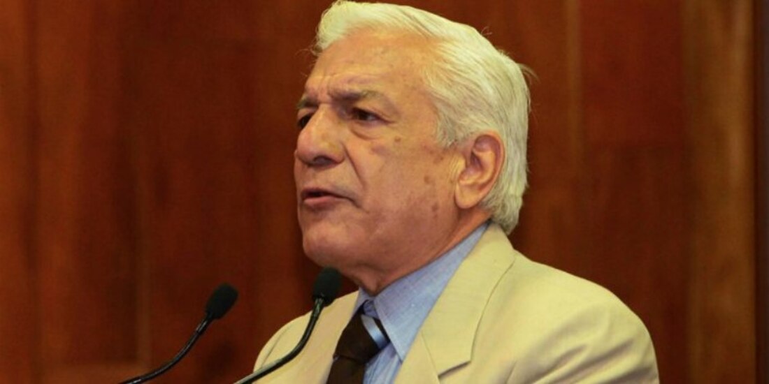 Los legisladores locales consideraron que López Betancourt cumple cabalmente con los principios establecidos para esta condecoración.