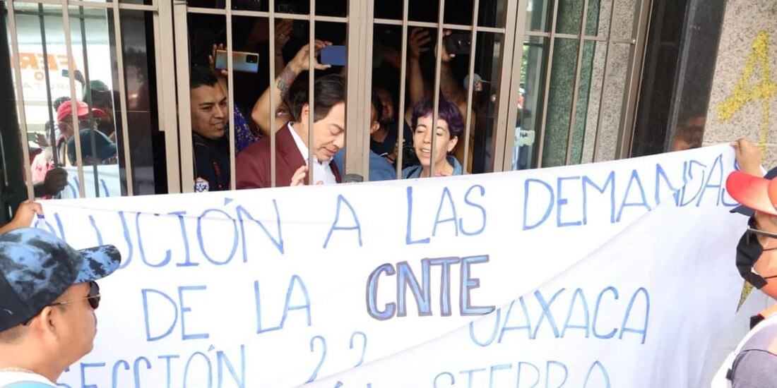 La CNTE liberó la sede del partido Morena.