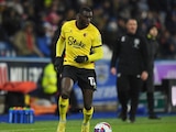 Ken Sema durante un partido con el Watford en la Championship Inglesa