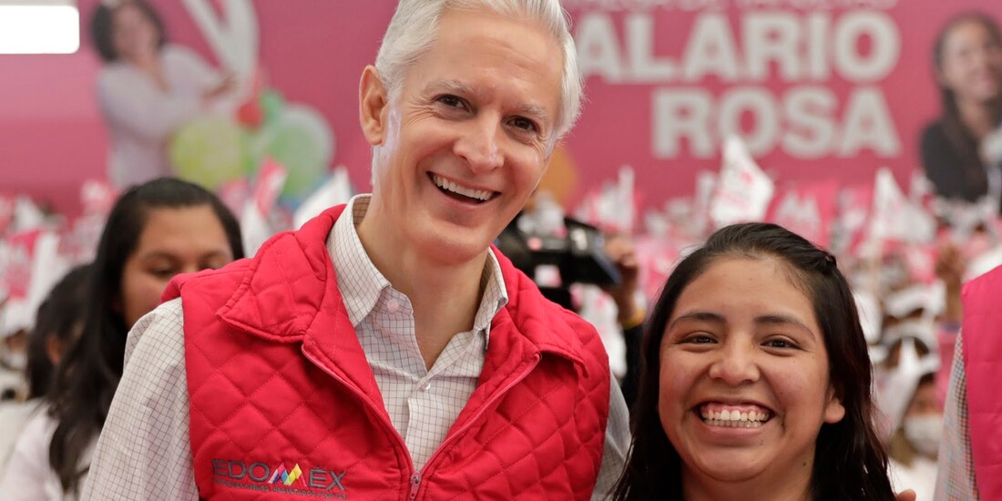 Alfredo Del Mazo, tras el evento en Ixtlahuaca, ayer.