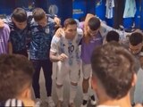 Lionel Messi dio unas emotivas palabras de aliento a sus compañeros de la Selección Argentina al medio tiempo de la final de la Copa América contra Brasil, el año pasado.