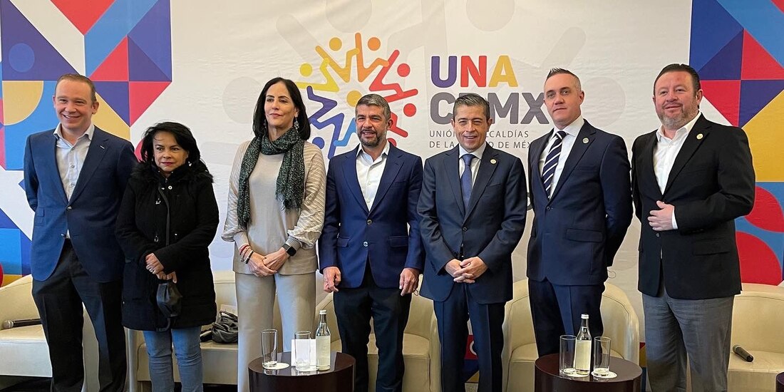 Los integrantes de la Unión de Alcaldes de la Ciudad de México ofrecieron conferencia.