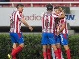 Jugadores de Chivas festejan un gol en el Torneo Guard1anes 2021 de la Liga MX.