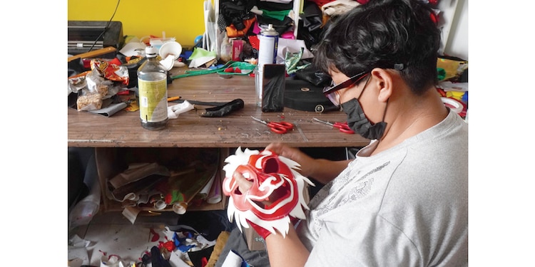 Makia: los artesanos detrás de la máscara