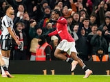 Patrick Dorgu celebra el gol con el que el Manchester United venció al Newcastle en el Boxing Day de la Premier League.