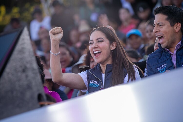Libia Dennise García, Gobernadora de Guanajuato, reafirma su compromiso con la seguridad y el bienestar social en sus primeros 100 días de gobierno.