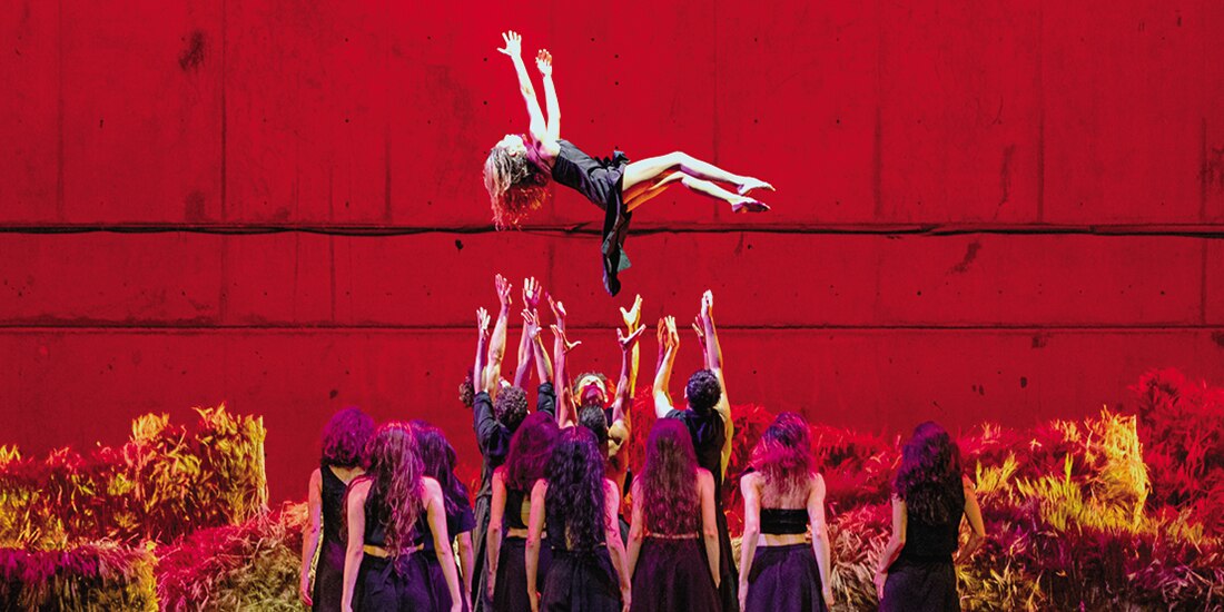 Bailarines, durante el estreno de la coreografía, el 5 de octubre.