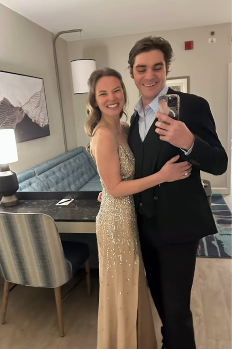 RJ Mitte y Kennedy Suárez se comprometieron en 2025