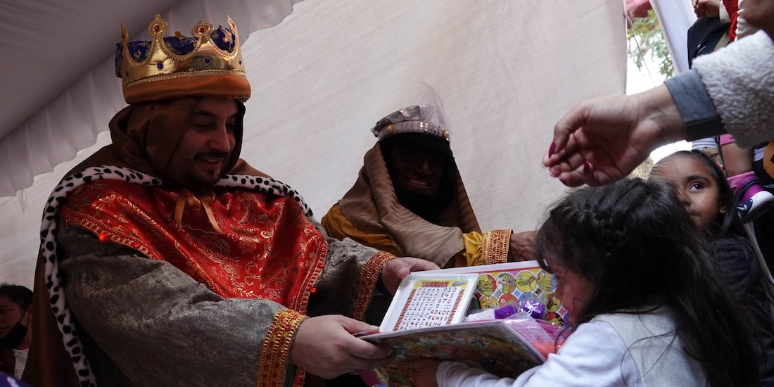 Imagen temática de la entrega de juguetes el Día de Reyes.