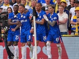 Jugadores del Chelsea festejando el único tanto del partido.