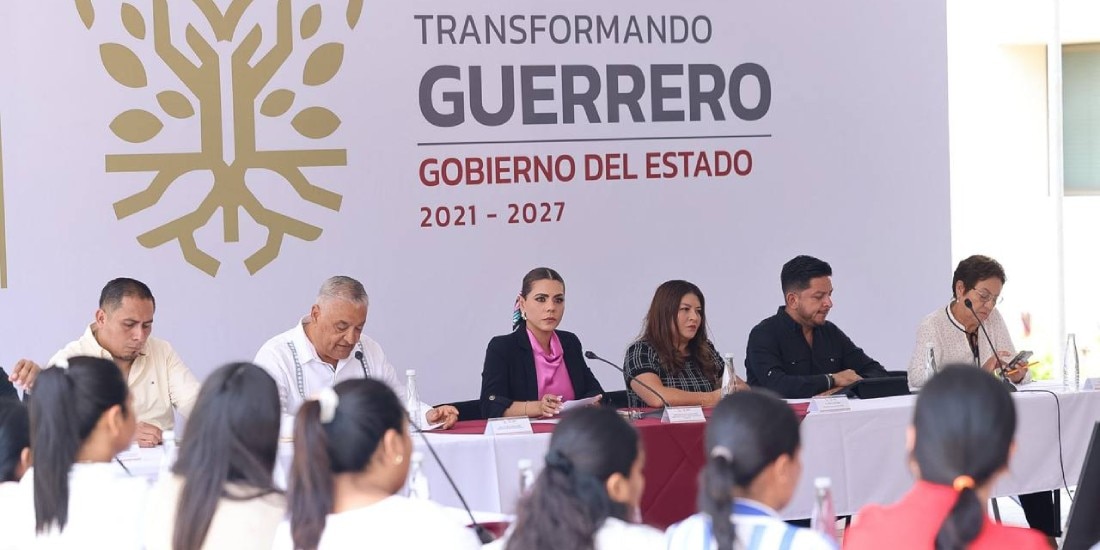 Evelyn Salgado prioriza la educación en comunidades de Chilapa.