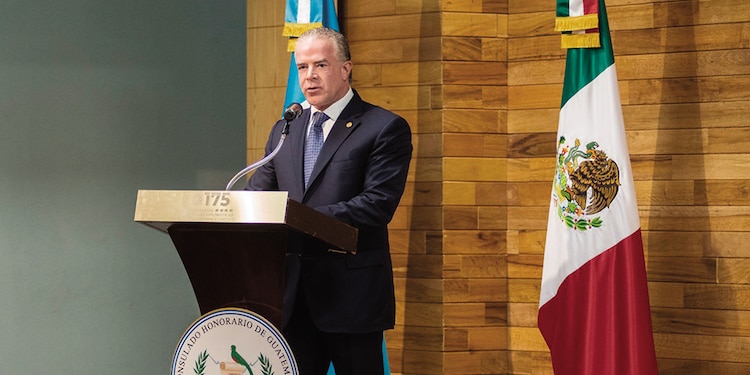 Raúl Rocha Cantú, dueño de Miss Universo, en Guatemala, en imagen de archivo.