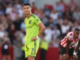 Cristiano Ronaldo se lamenta al final de la derrota del Manchester United ante el Brentford, en la Fecha 2 de la Premier League, el pasado 13 de agosto.