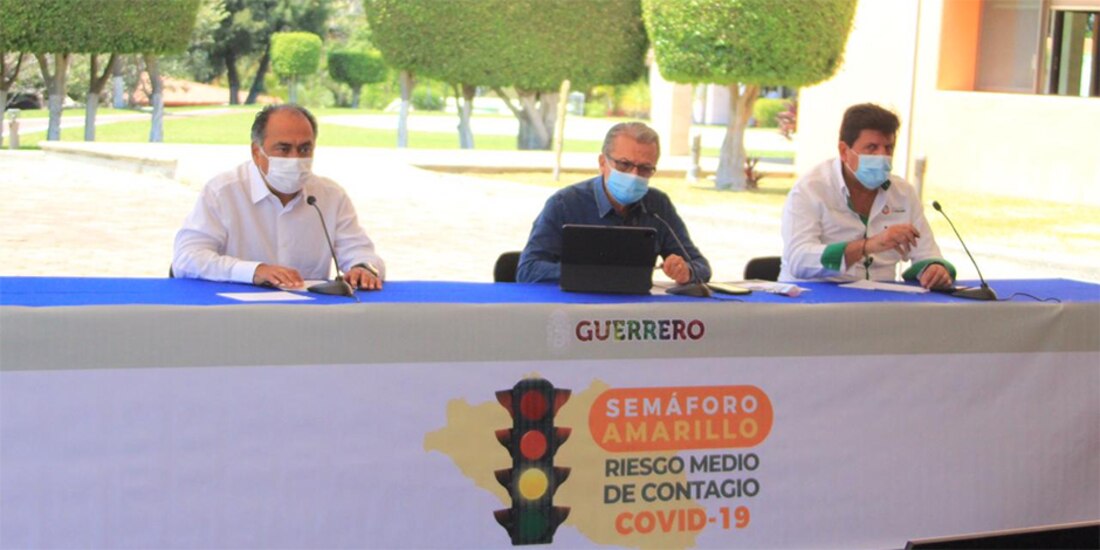 Héctor Astudillo, gobernador del Estado de México.