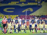 Jugadores del América previo a su duelo ante el Pachuca en la fase regular del Torneo Guard1anes 2021 de la Liga MX.
